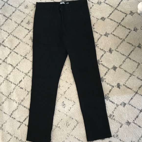 Amazons Essential Classic Fit Chino - Picture 2 of 4